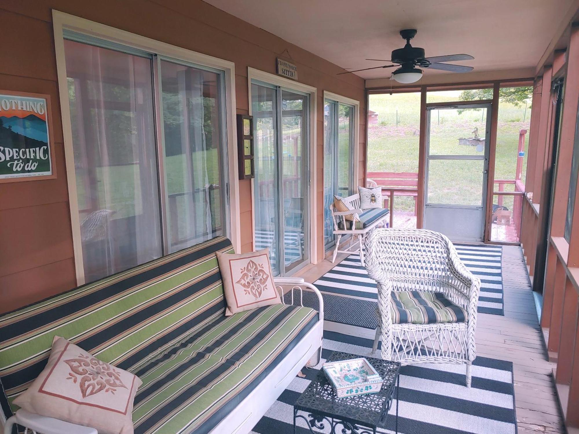 Bryson City Creekside Home With Hot Tub- 3 Bedroom-2 Bath Home 외부 사진